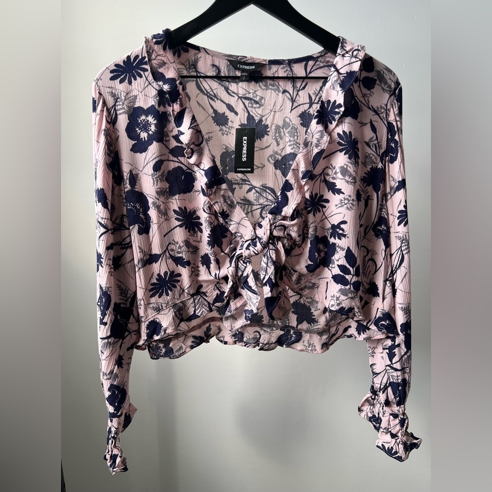 Express Tie Front Top